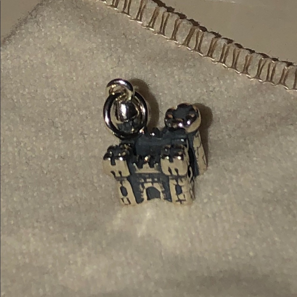 *SOLD* James Avery Sand Castle Charm